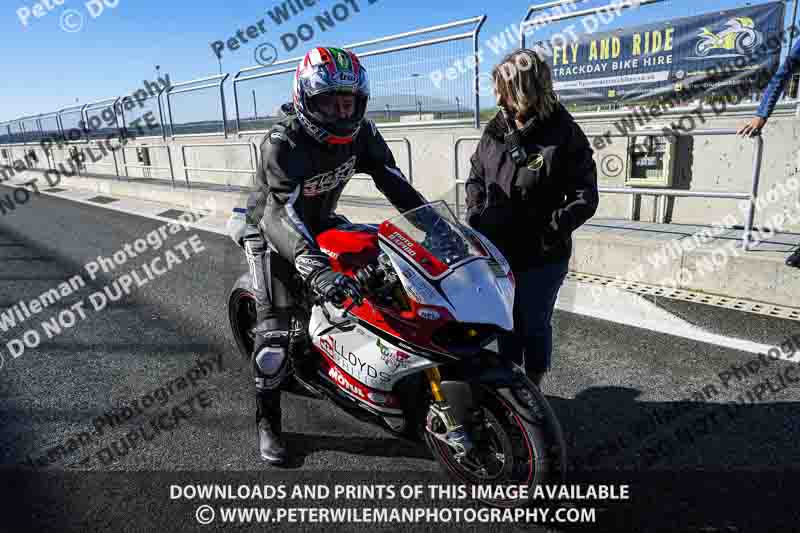 Circuito de Navarra;Spain;event digital images;motorbikes;no limits;peter wileman photography;trackday;trackday digital images